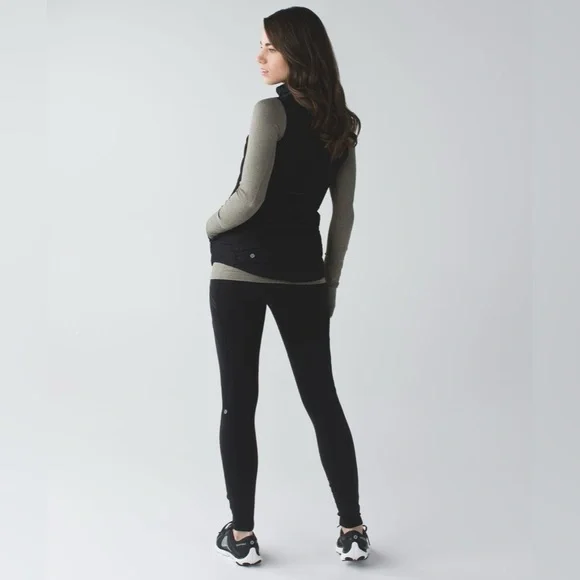 Lululemon Fluffed Up vest size 12 - Picture 3 of 16